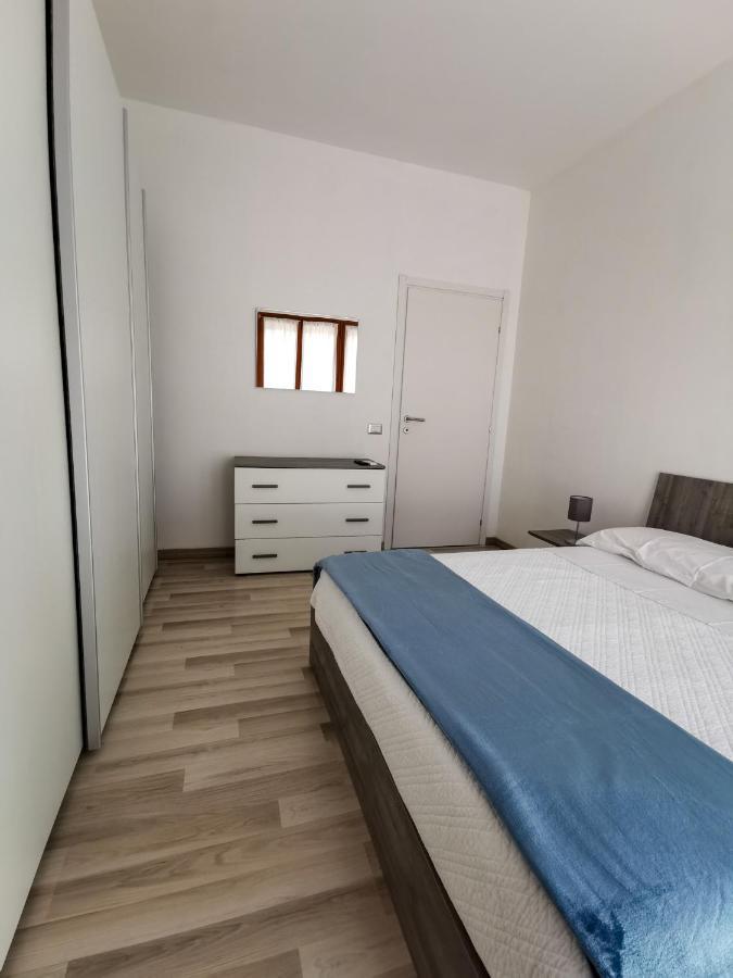 Casa Crisale Appartement Alba  Buitenkant foto
