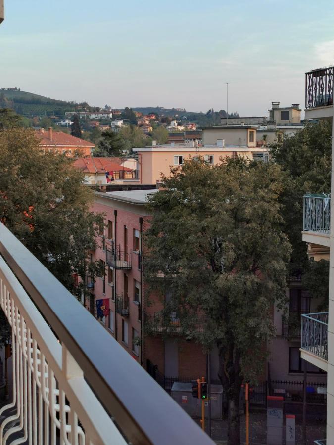 Casa Crisale Appartement Alba  Buitenkant foto
