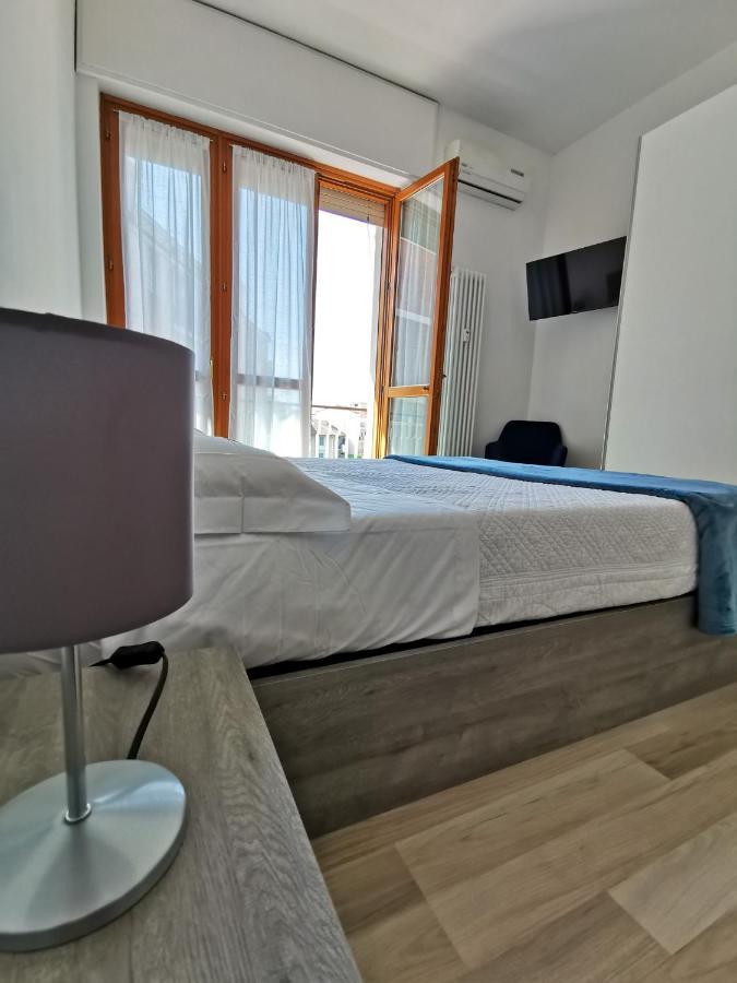 Casa Crisale Appartement Alba  Buitenkant foto